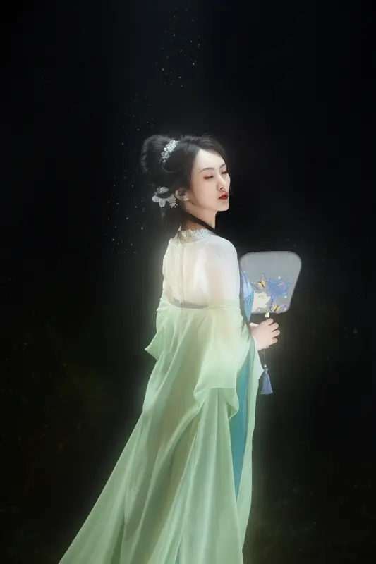 [艺图语] 2022.06.23 芰荷香 妮妮 - 艺图语